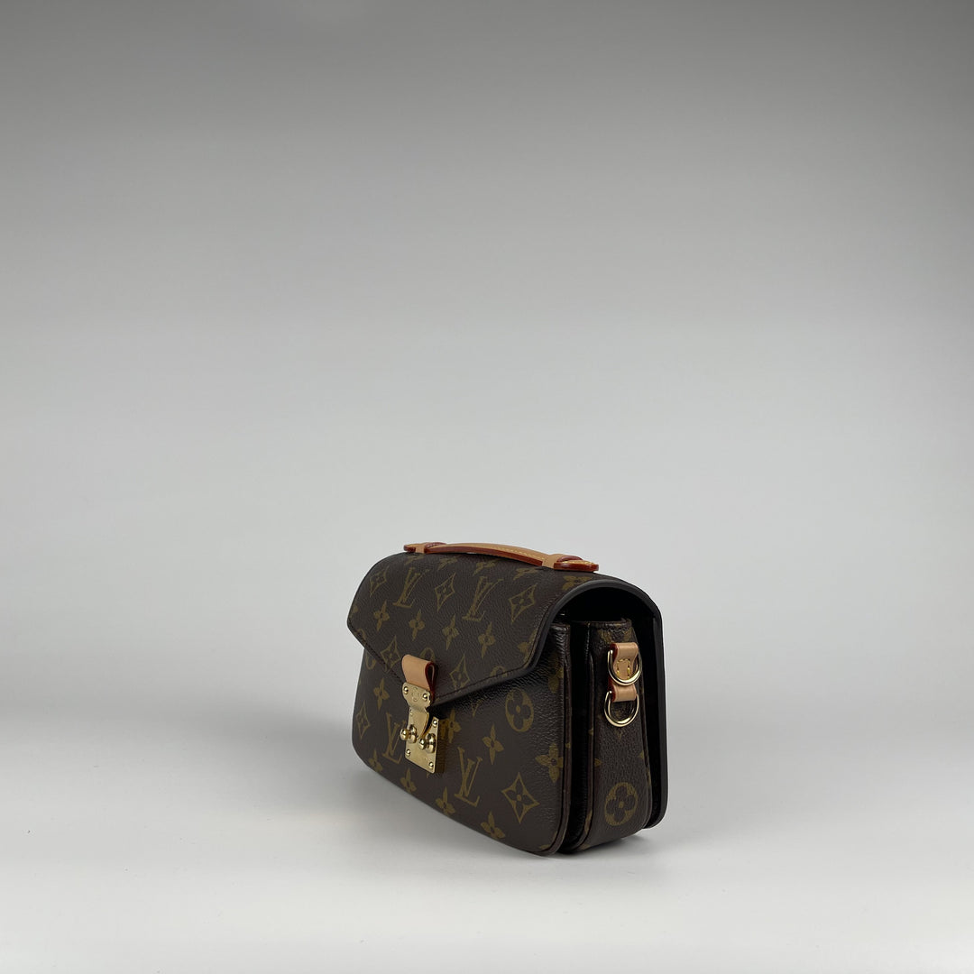 Louis Vuitton Pochette Metis
