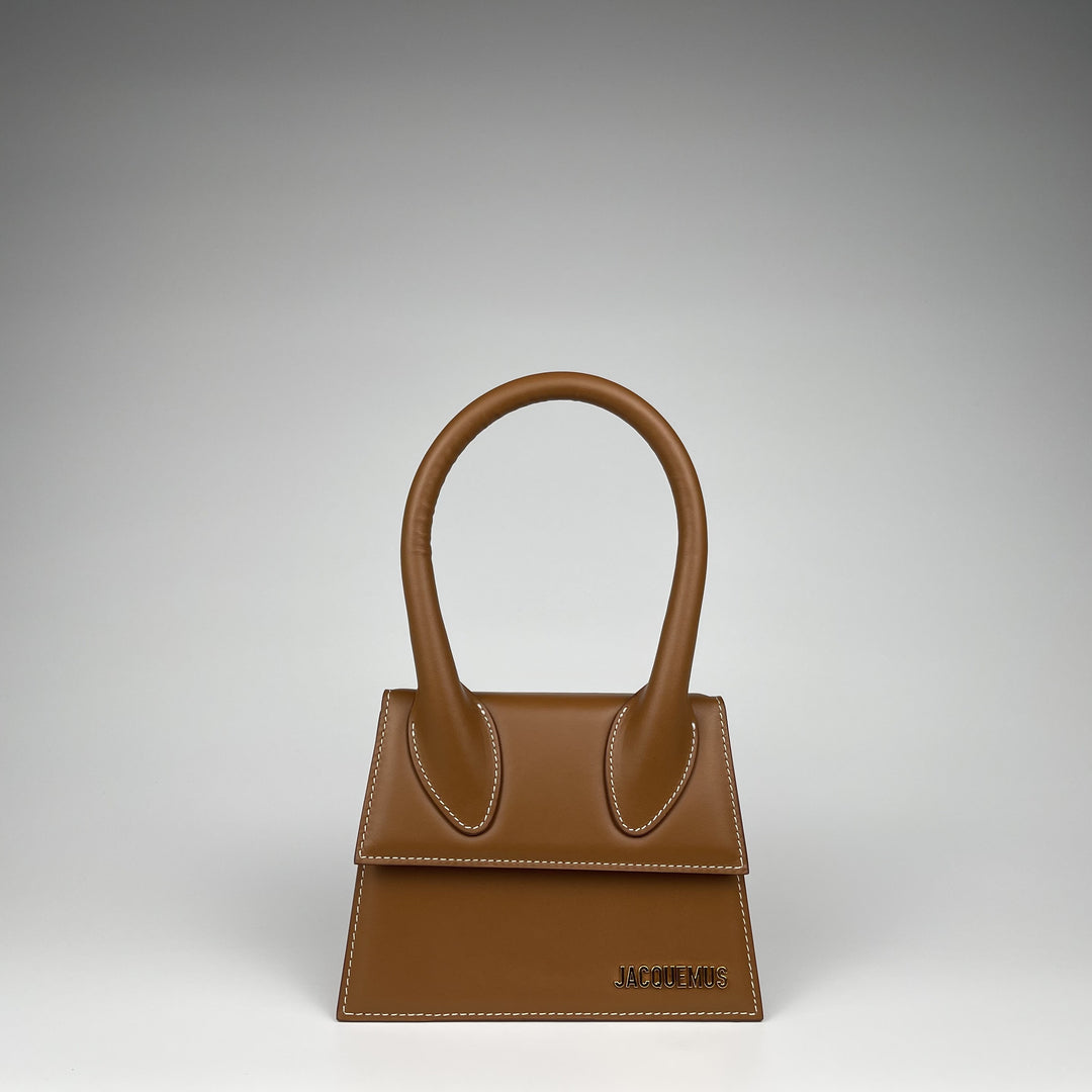 Jacquemus The Medium Chiquito Brown