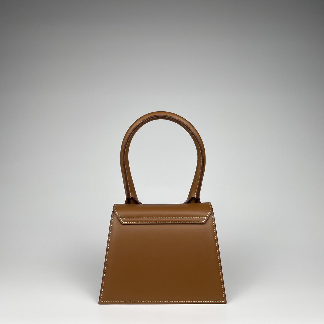 Jacquemus The Medium Chiquito Brown
