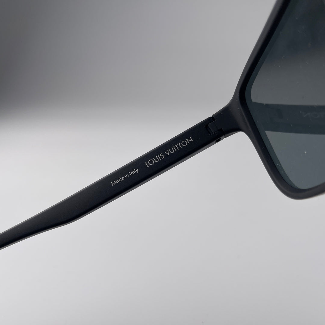 Louis Vuitton Sunglasses Z1082E 93L