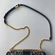 Dior 30 Montaigne East-West Bag with Chain