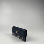 Dior 30 Montaigne Violet