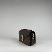 Louis Vuitton Pochette Metis