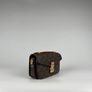 Louis Vuitton Pochette Metis