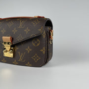 Louis Vuitton Pochette Metis