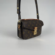 Louis Vuitton Pochette Metis
