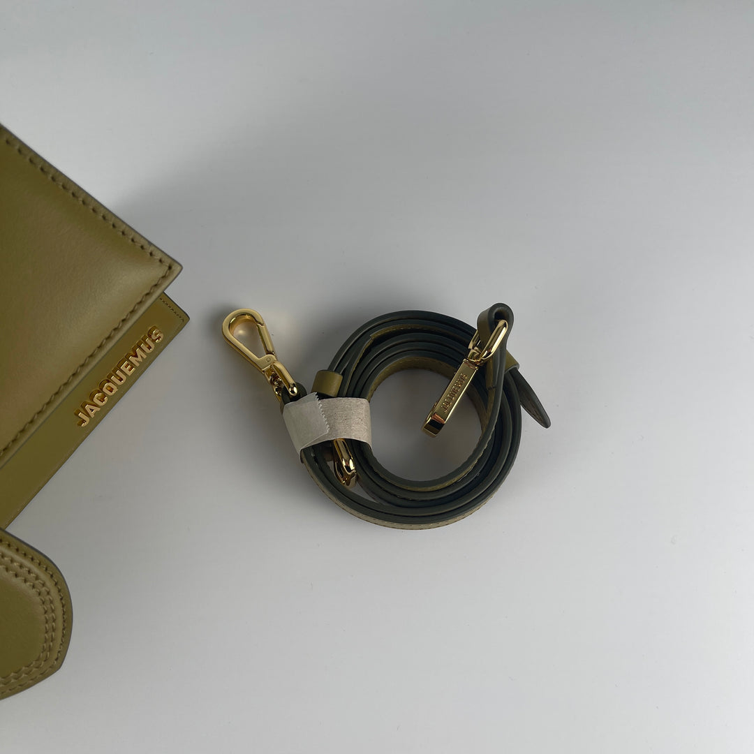 Jacquemus Le Grand Bambino Pistachio